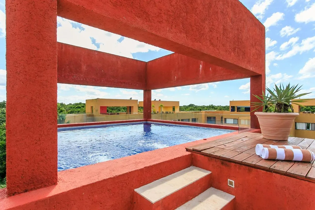 Private Pool Penthouse, Bikes Plus Resort Pool Onsite! Playa del Carmen
