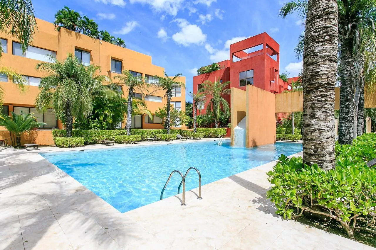 Private Pool Penthouse, Bikes Plus Resort Pool Onsite! Playa del Carmen