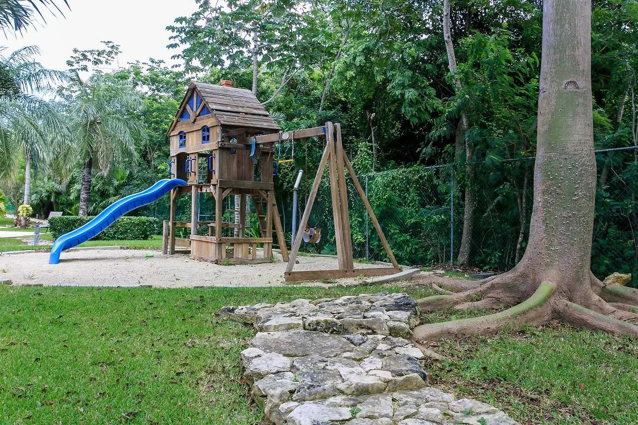 Private Pool Penthouse, Bikes Plus Resort Pool Onsite! Playa del Carmen Apartment