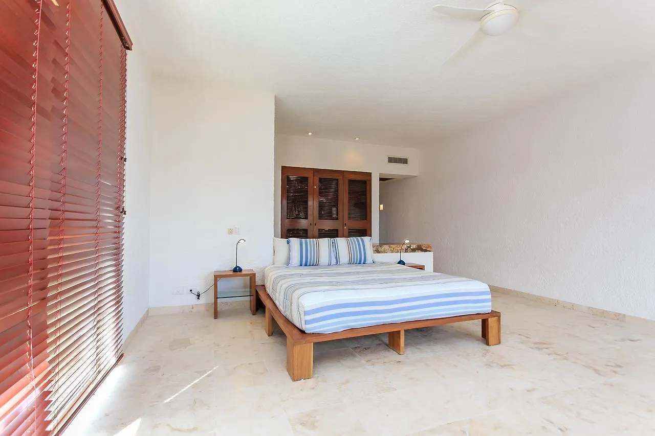 Private Pool Penthouse, Bikes Plus Resort Pool Onsite! Playa del Carmen Apartment