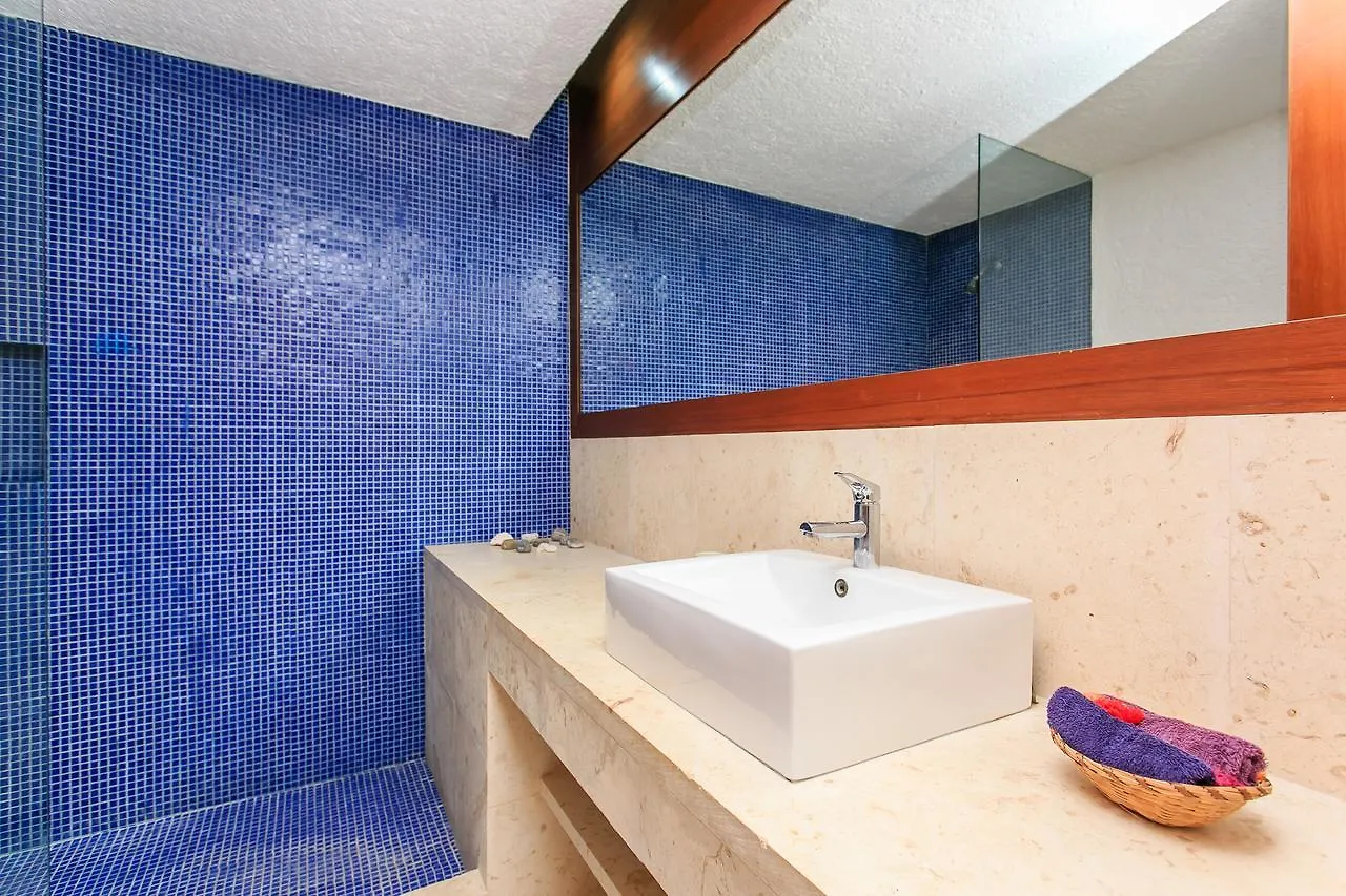 Private Pool Penthouse, Bikes Plus Resort Pool Onsite! Playa del Carmen